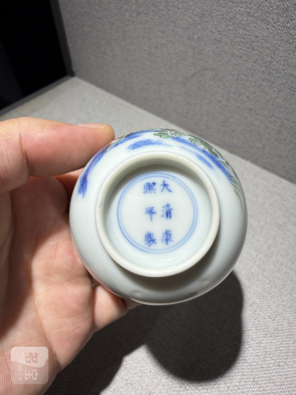 清康熙 青花五彩五月石榴纹花神杯 - 图8